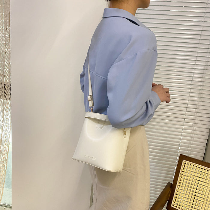 Wholesale Fashionable and popular hand-held crossbody bucket bag