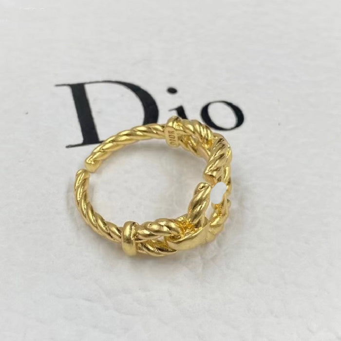 Wholesale Brass letter twist chain necklace for men and women, new temperament and trendy clavicle chain