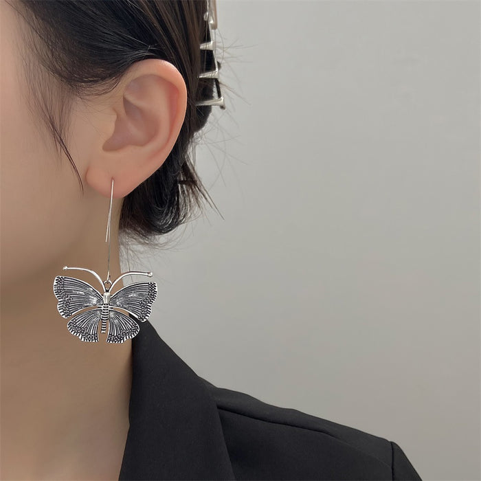 Wholesale 2pcs Retro Long Butterfly Simple Statemente Earrings