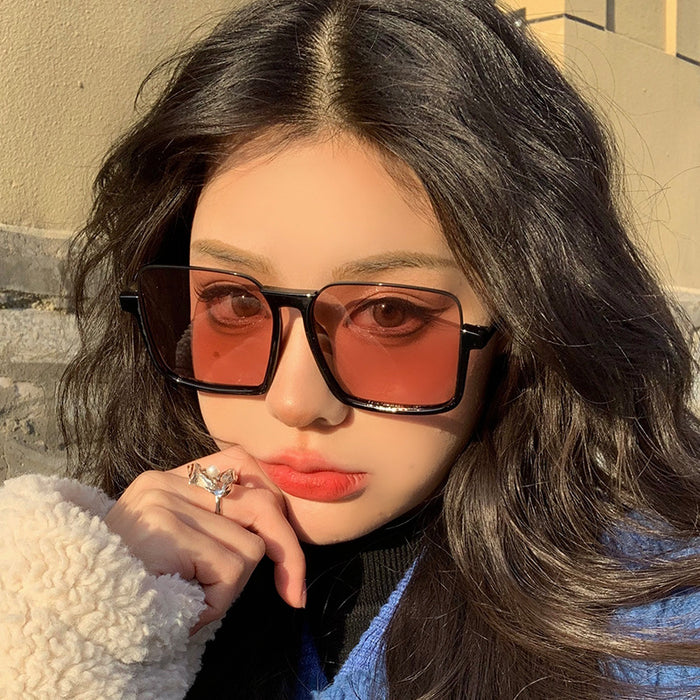 Wholesale Tea colored sunglasses with a high-end feel, retro large frame street photography, sunglasses for men