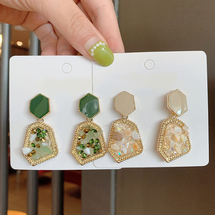 Wholesale Vintage artistic elegant earrings with temperament, irregular earrings