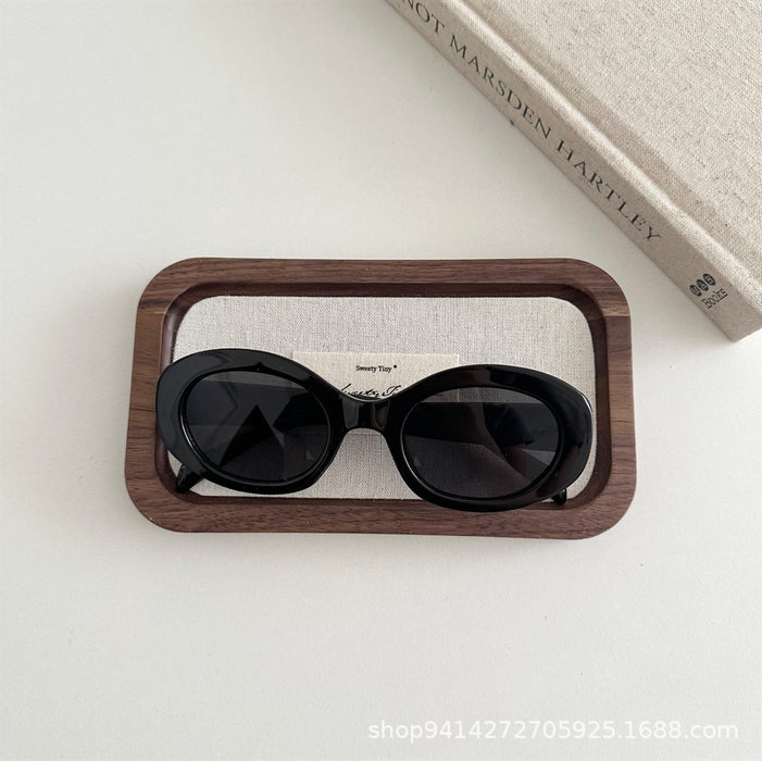 Wholesale New retro oval frame sunscreen sunglasses for outdoor travel with a high-end feel