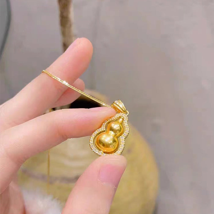 Wholesale Golden gourd necklace, women's light luxury high-end rotatable pendant, good luck gift
