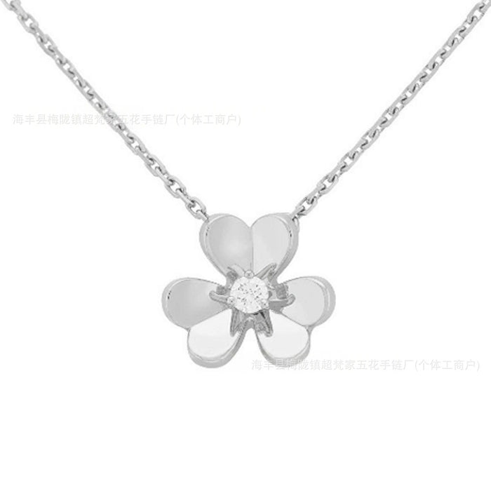 Wholesale Gold Plated Clover Necklace Women' s Fashion Jewelry