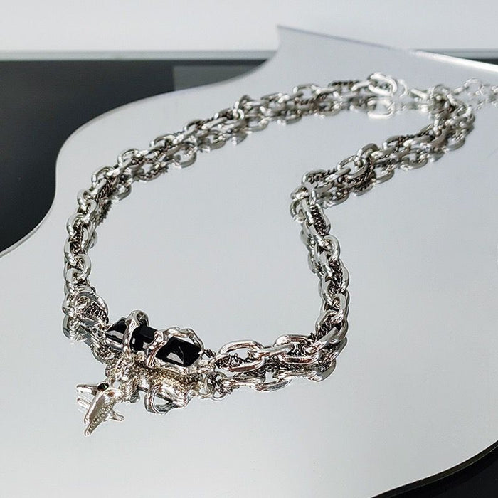Wholesale Design a niche black gemstone men's hip-hop wrapped necklace, stylish and versatile high street high-end collarbone chain