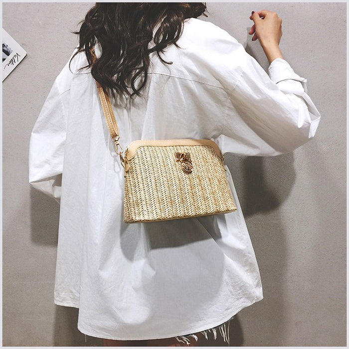 Wholesale Shell Shape Woven PVC Handbag Crossbody Shoulder Bag Fashion Accessory Boutique Resale