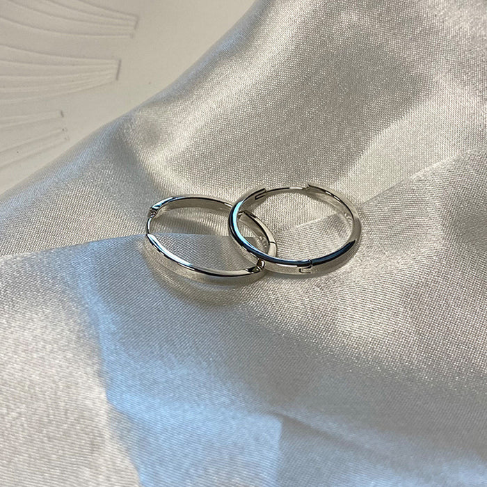 Wholesale Ear buckles, ear rings, women's plain earrings, niche design, photosensitive surface earrings