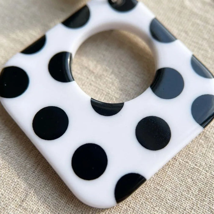 Wholesale Stylish Retro Polka Dot Hollow Ear Clips for Women Party Wear Jewelry Accessory
