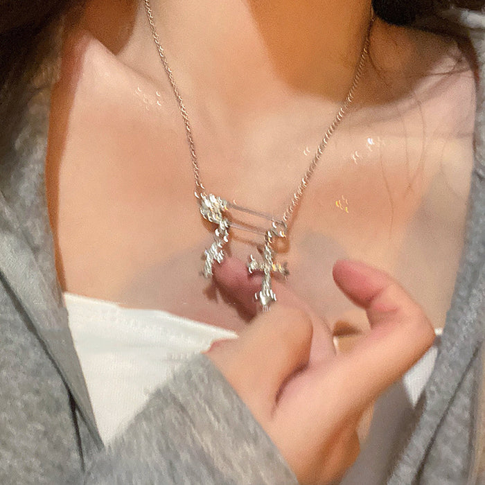 Wholesale Titanium steel cross zircon necklace with a light luxury and high-end feel, collarbone chain accessory