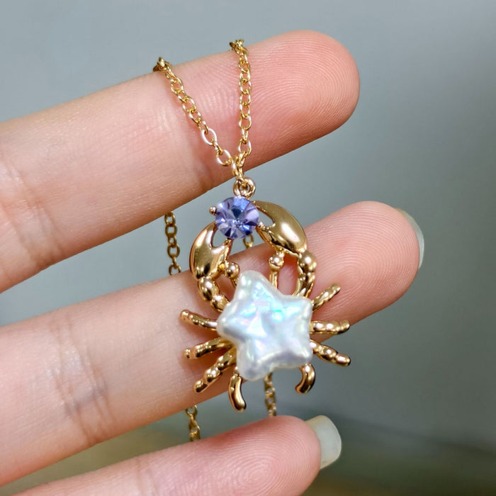 Wholesale Marine Series Pendant Cute Crab Jellyfish Goldfish Pendant Necklace Plated with 18K Gold