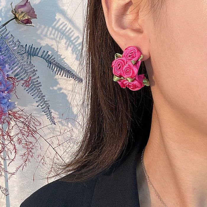 Wholesale Fabric Design Earrings Colorful C-shaped Flower Studs JDC-ES-Gute060