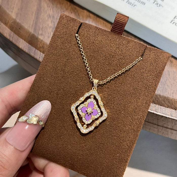 Wholesale Rotating Four-Leaf Clover White Shell choker necklace