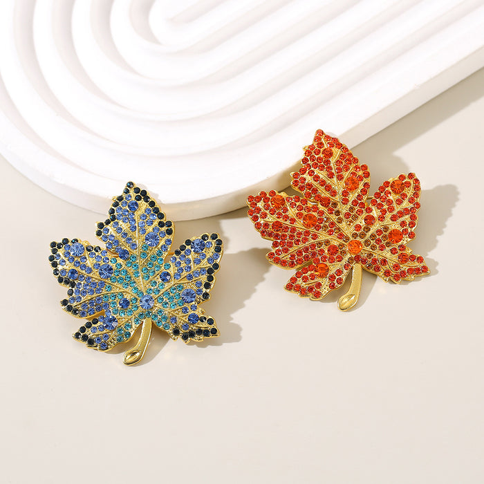Wholesale Trendy Maple Leaf Brooch Rhinestone Elegant Anti Exposure Metal Pin For Women Boutique Jewelry Accessory