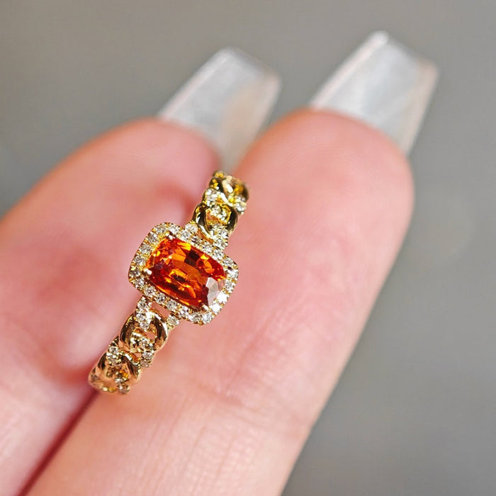 Wholesale Ring in gold with diamond inlay, vintage light luxury jewelry