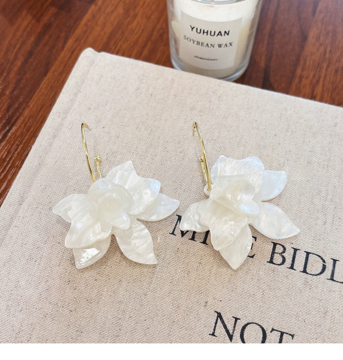 Wholesale Three-Dimensional Aesthetic Gardenia Flower Earrings for Women