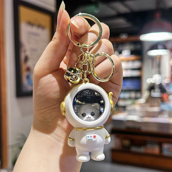 Wholesale Night light astronaut keychain romantic starry sky cute cartoon couple student backpack pendant