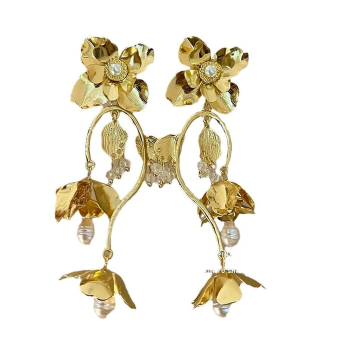Wholesale Vintage metallic floral tassel earrings with a light luxury and high-end feel, niche design temperament, versatile and long earrings
