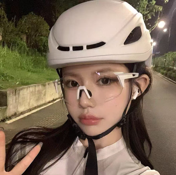 Wholesale Color changing cycling glasses, outdoor sports glasses, UV resistant and windproof goggles