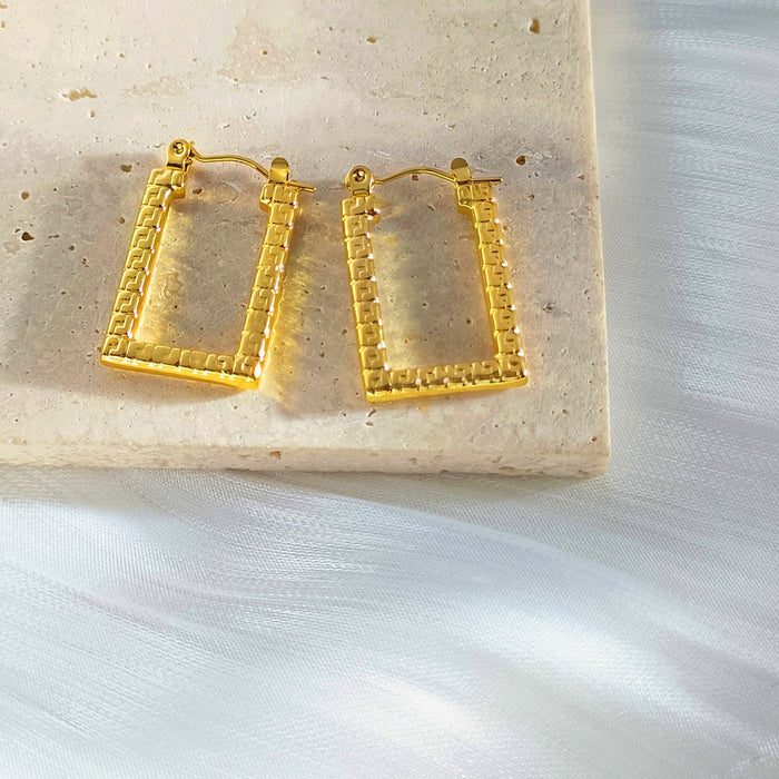 Wholesale irregular geometric ear buckle