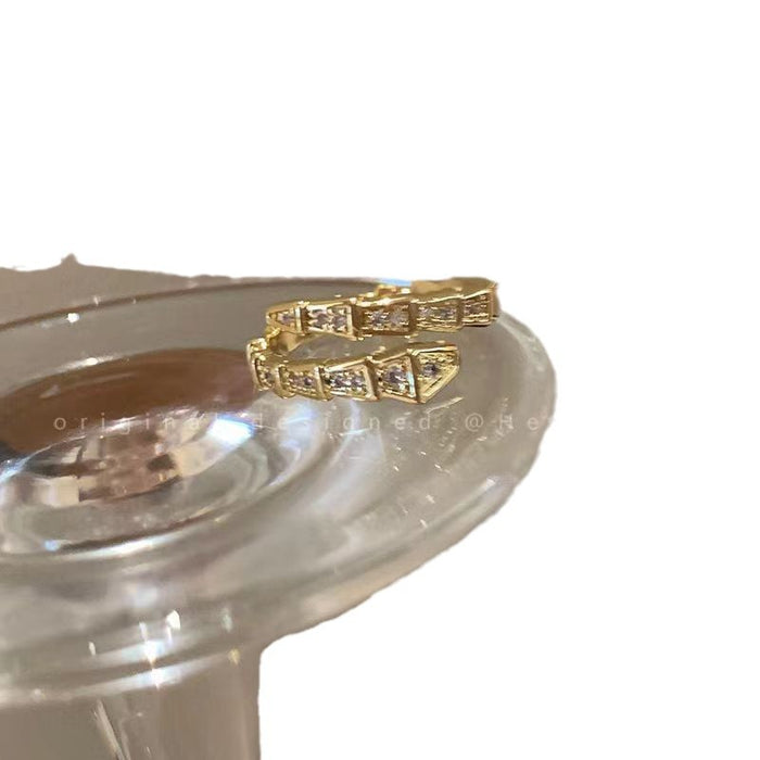 Wholesale Full diamond opening snake shaped ring, female fashion personality, niche design, light luxury, cold wind, snake bone ring