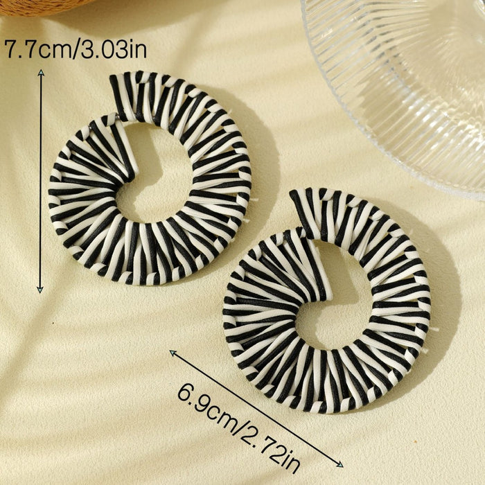 Wholesale Vintage black and white striped zebra striped leather hand woven fashionable rectangular circular earrings