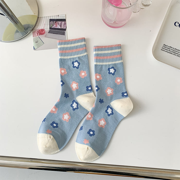 Wholesale Cotton socks cartoon small flower tube socks pile socks