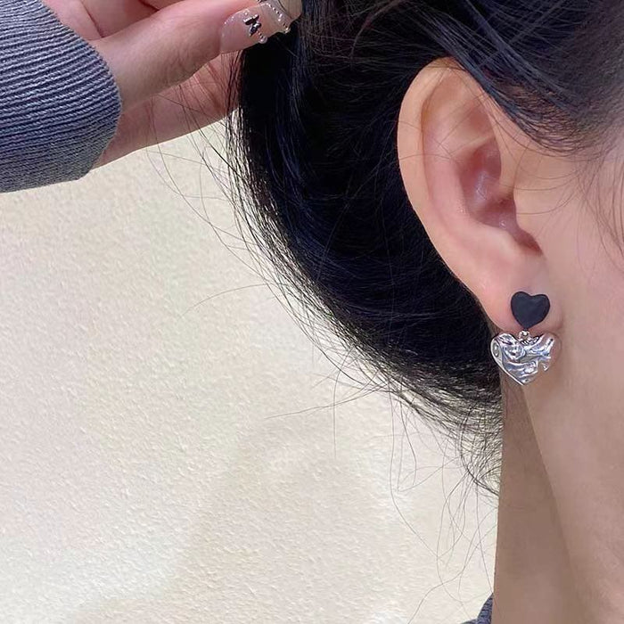 Wholesale Black Love Earrings Popular Earrings Women's Silver Needle Earrings