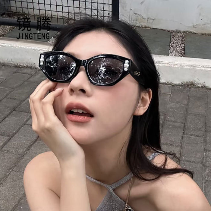 Wholesale New cat eye sunglasses with a high-end and elegant feel, pearl style sunglasses with UV protection