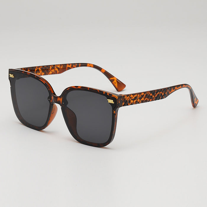 Wholesale Sunglasses, rice nail box, high-end beach photography, sun shading sunglasses
