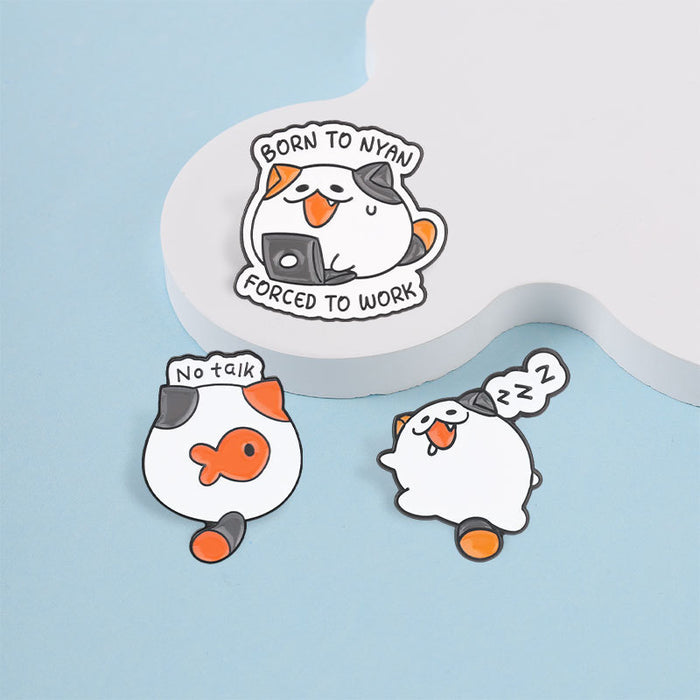 Wholesale Zinc Alloy Enamel Cute Cartoon Chubby Tabby Cat Brooch Funny Sleepy Cat Badge School Bag Accessory