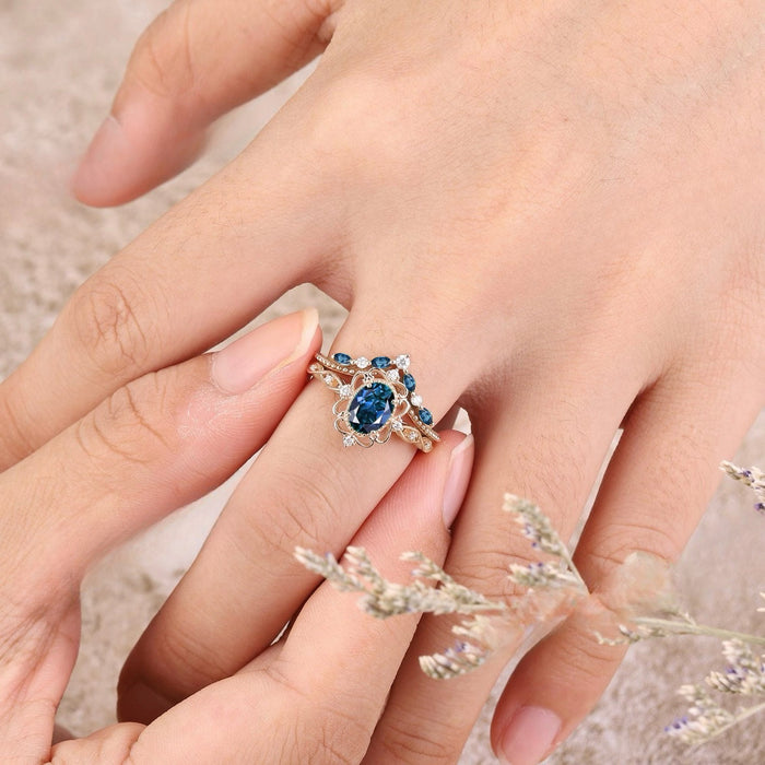 Wholesale Blue zircon ring with alloy setting