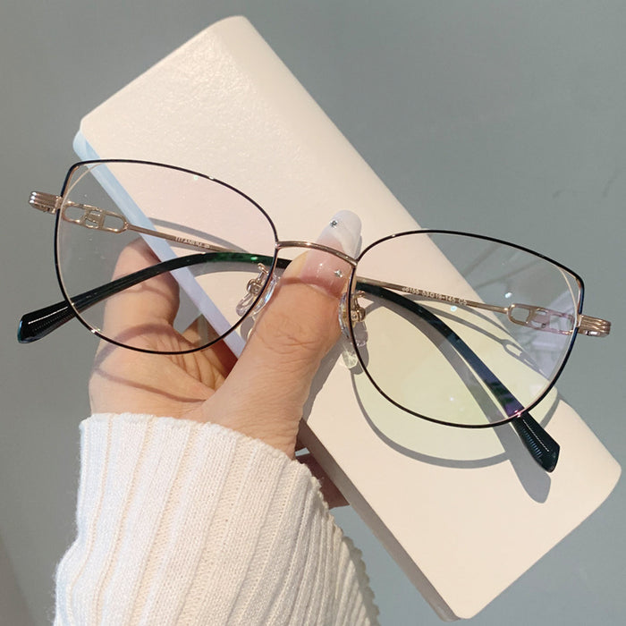 Wholesale Ultra light pure titanium elegant cat eye glasses for myopia can be matched with high-end sensitivity glasses frame
