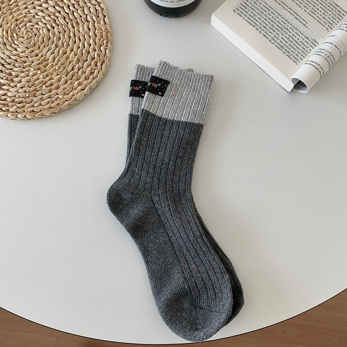 Wholesale Color blocked heel fabric label, thick needle socks, dotted yarn, middle tube, stacked socks