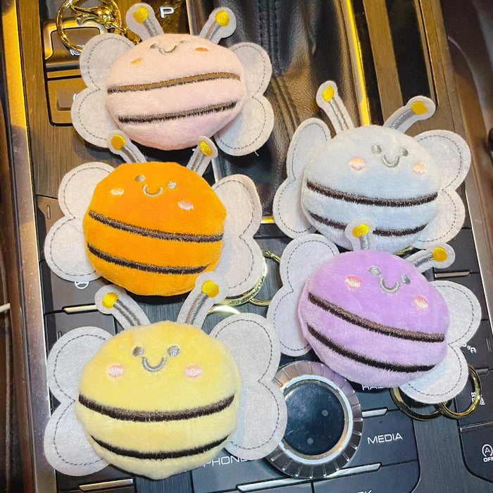 Wholesale Cartoon plush doll keychain cute bee key doll pendant clothing bag accessories
