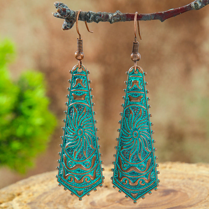 Wholesale Bohemian Hollow Alloy Earrings Vintage Leaf Flower Design Fashion Accessory MOQ≥2