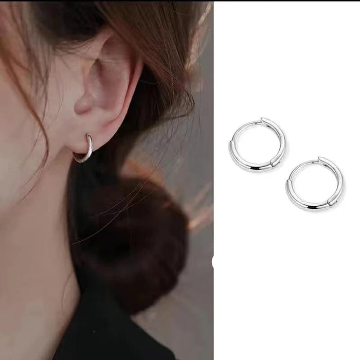 Wholesale Fashionable and minimalist plain circle earrings, female circle earrings, stud style, minimalist personality, cool style, ear buckle accessories