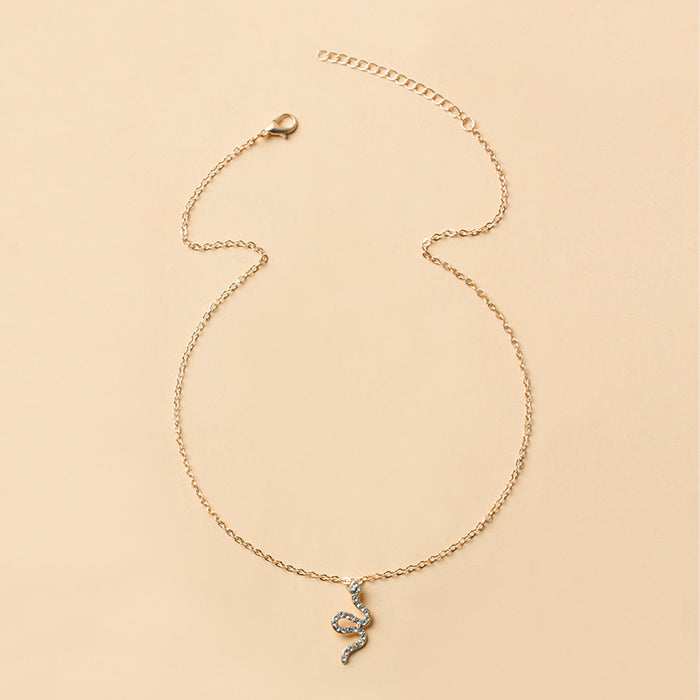 Wholesale Jewelry Electroplating Serpentine Necklace Personalized Fashion Retro Serpentine Pendant Sweater Chain for Women
