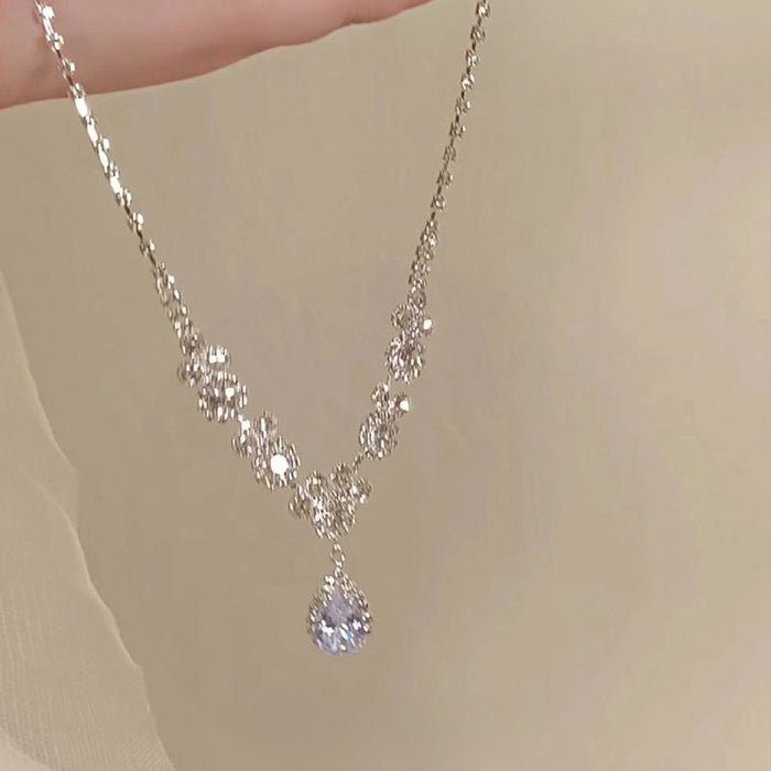 Wholesale Necklace Women's  Exquisite Collarbone Chain