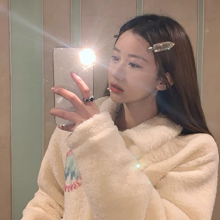 Wholesale Shiny and seamless hair clip headpiece with delicate hair accessories