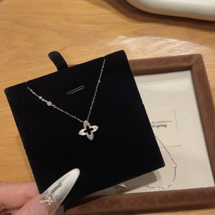 Wholesale S925 Sterling Silver Brushed Four-Leaf Clover Necklace Vintage Clavicle Chain Jewelry