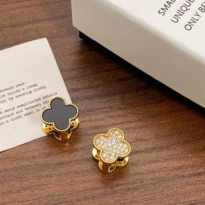 Wholesale Black Lucky Flower Small and Exquisite Stud Earrings