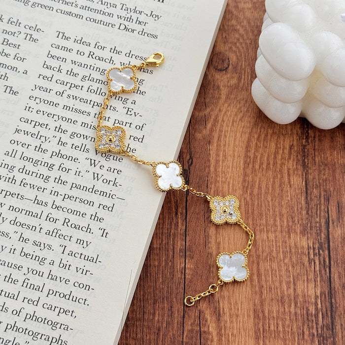 Wholesale Clover Cute Bracelet with Unique Design