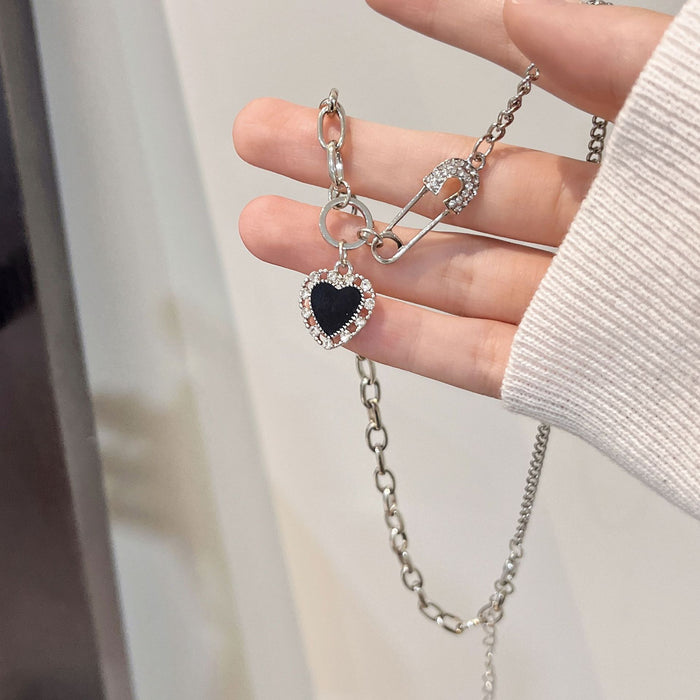 Wholesale Titanium steel necklace with heart-shaped collarbone chain design, niche and versatile, spliced necklace accessory