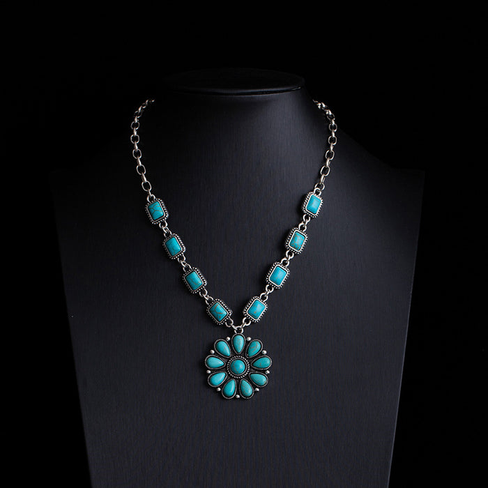 Wholesale Retro ethnic style turquoise necklace Western cowboy style stacking necklace high-end Bohemian sweater chain