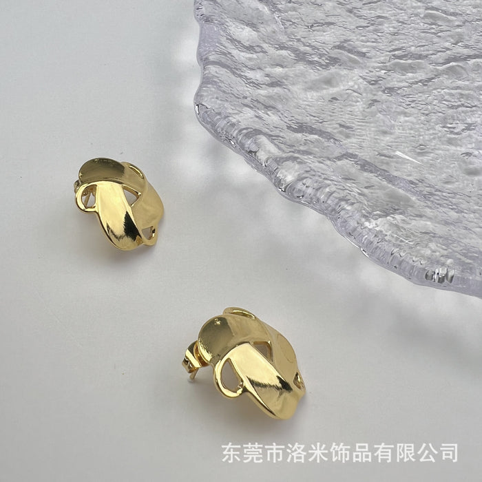 Wholesale Small and exquisite gold earrings with a luxurious and high-end feel, elegant and simple earrings that are versatile and beautiful