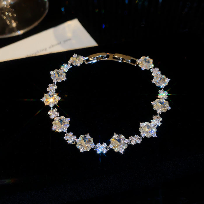 Wholesale Floral Rhinestone Inlaid Bracelet Fashion Jewelry Accessory