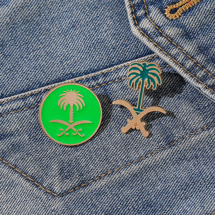 Wholesale Saudi Arabia National Emblem Brooch Metal Palm Tree Flag Pin Chic Fashion Accessory Gift