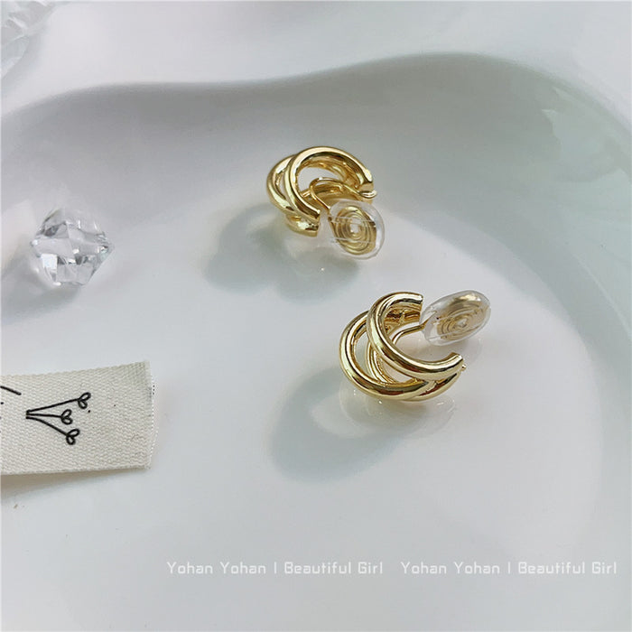 Wholesale Metallic ear clip earrings with a sense of luxury, simplicity, and temperament. Earrings with circular rings and no ear holes for women, painless