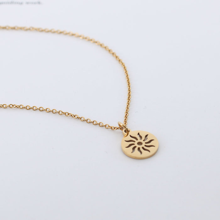 Wholesale stainless steel Gold Sun Necklace  ladies titanium steel sunflower clavicle chain