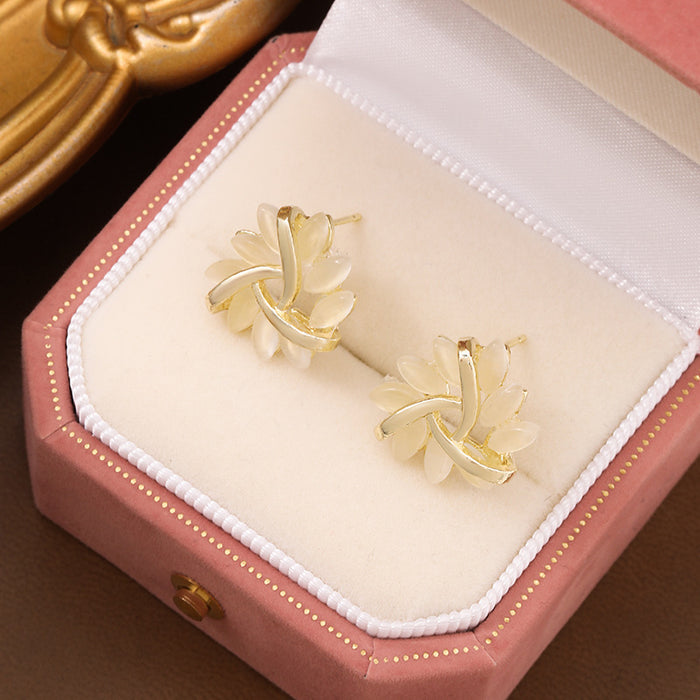 Wholesale S925 Silver Pin Cat's Eye Stone French Petal Ear Studs Female